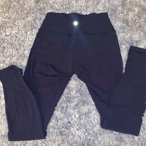 Full length navy blue lululemon leggings